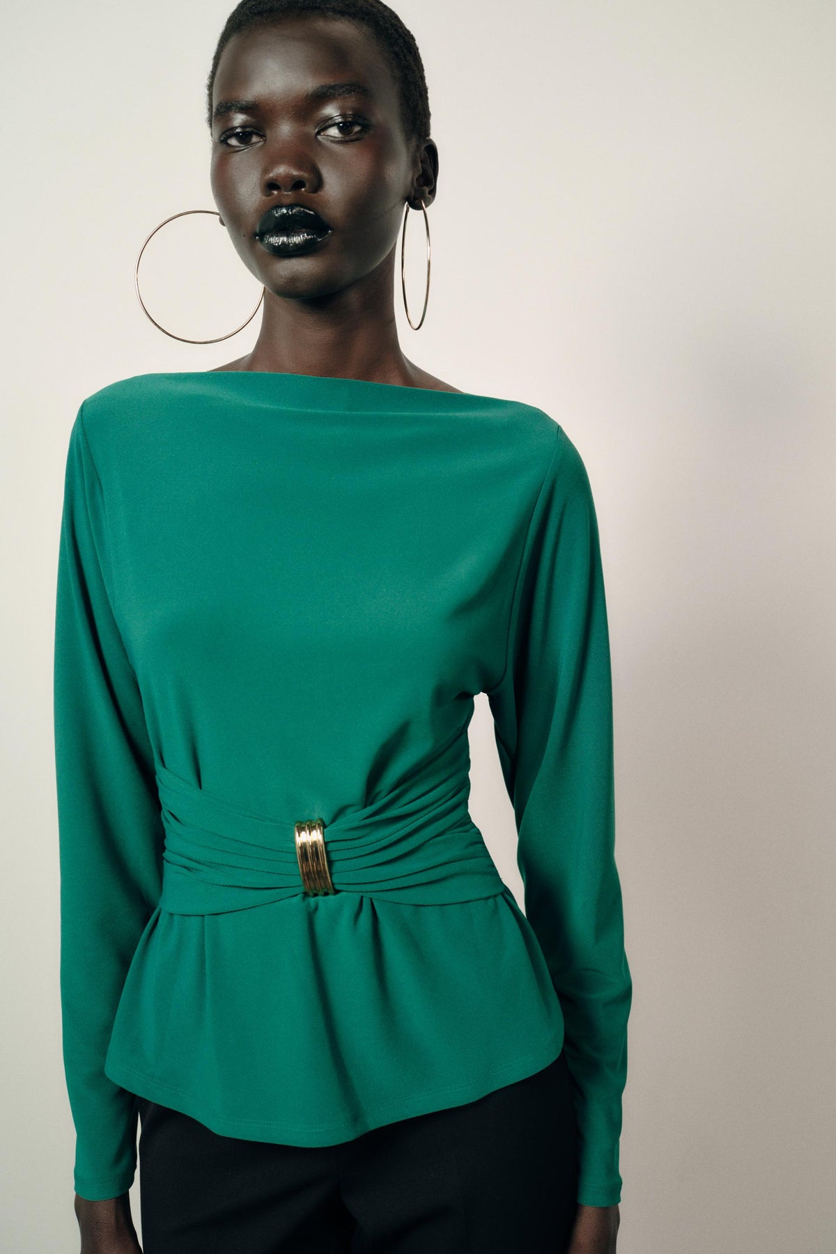 Bluse mit drapierter Taille