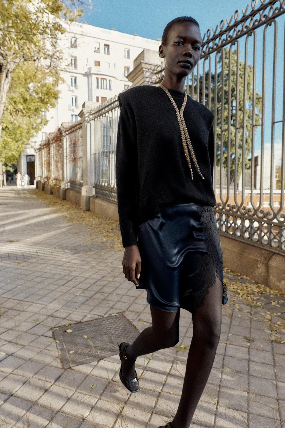 PLAIN KNIT V-NECK JUMPER - Image 2