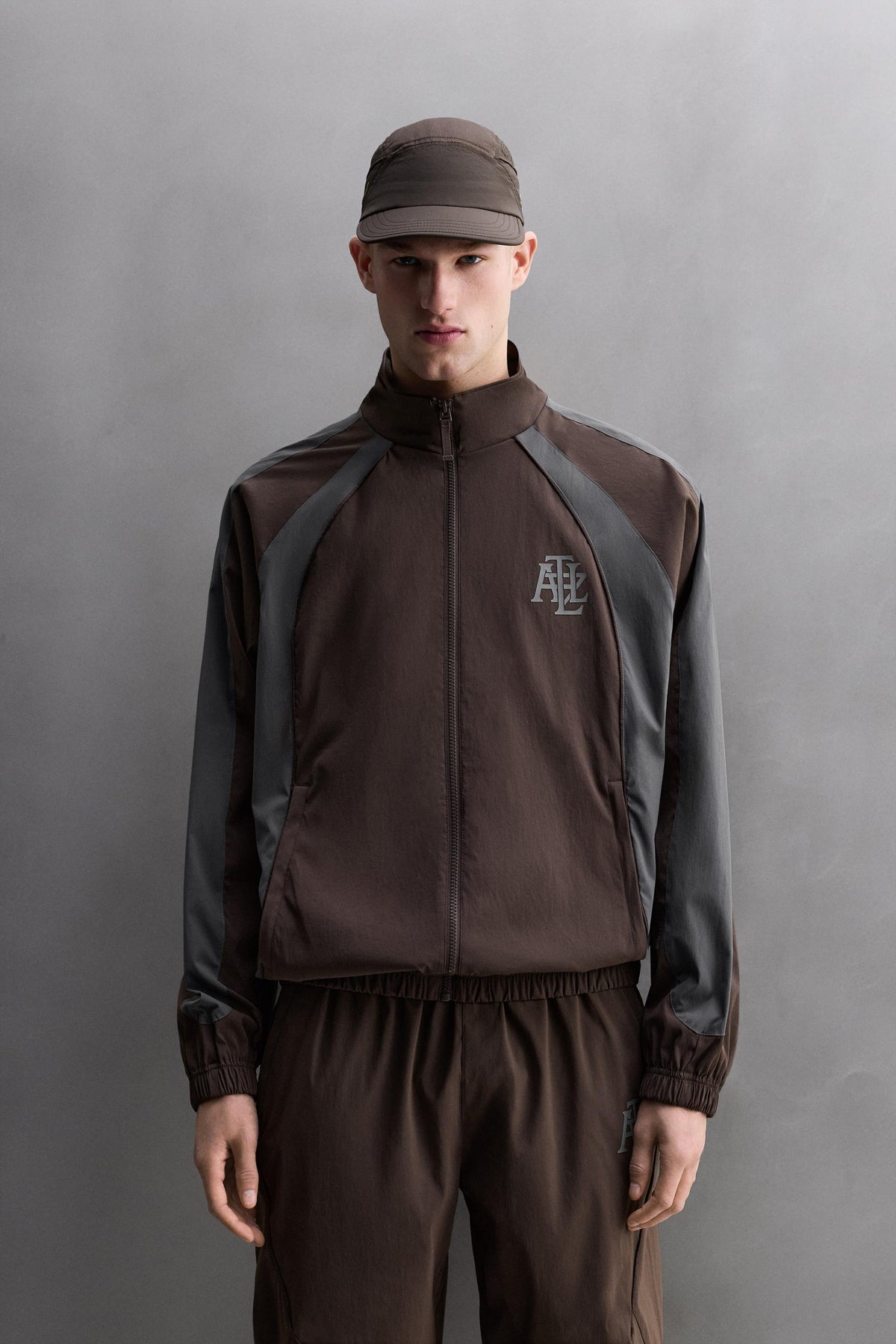 Fußballjacke mit Farbblock-Design