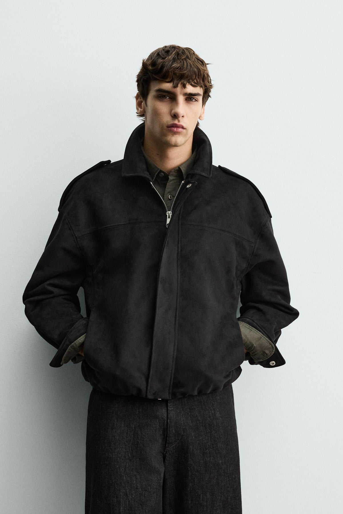 Kurze Jacke aus Wildlederimitat