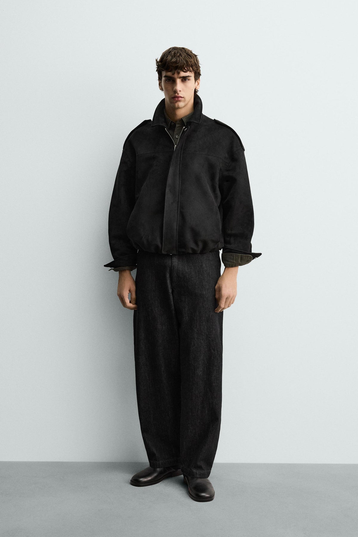 Kurze Jacke aus Wildlederimitat