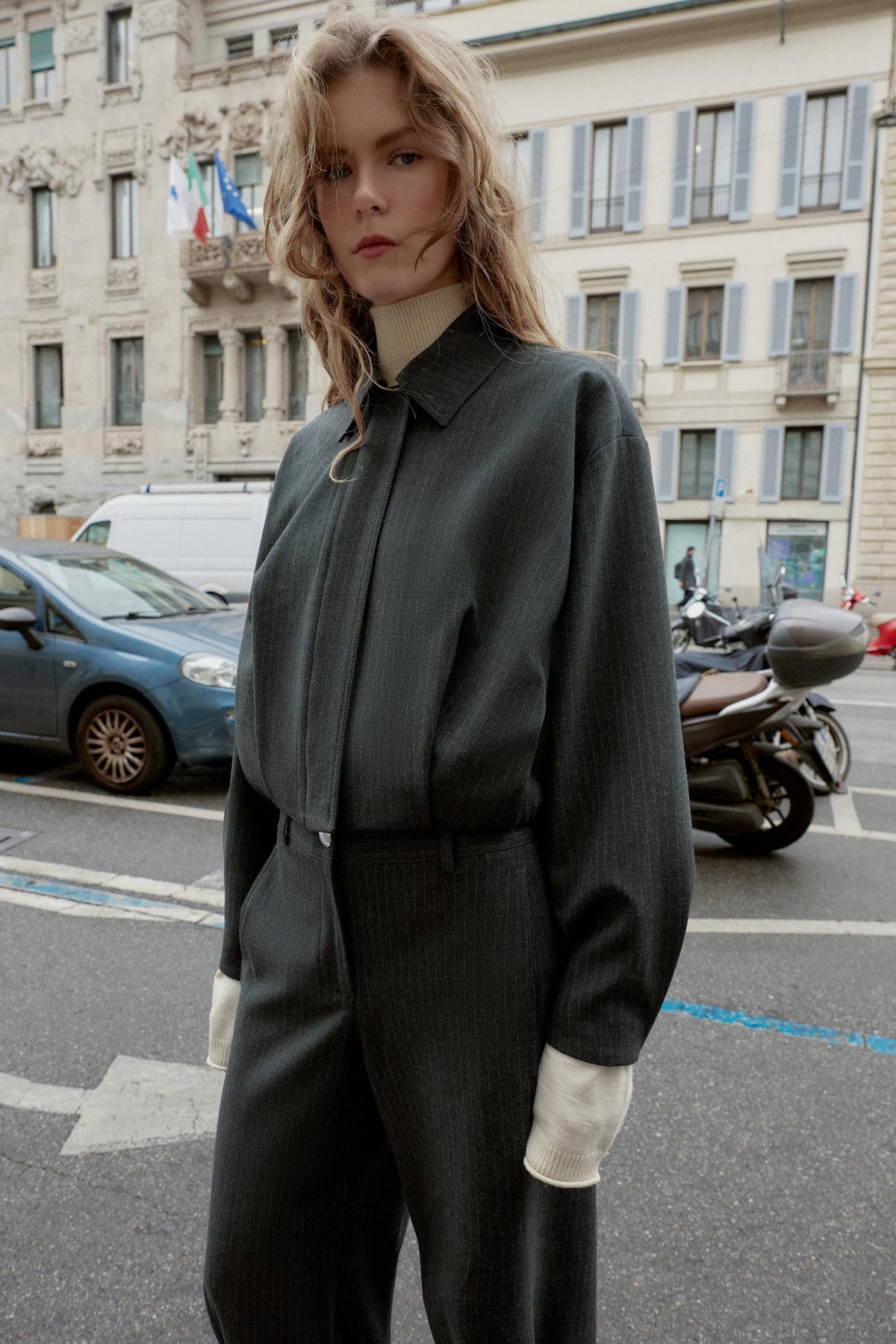 Nadelstreifen-Ballonbomberjacke