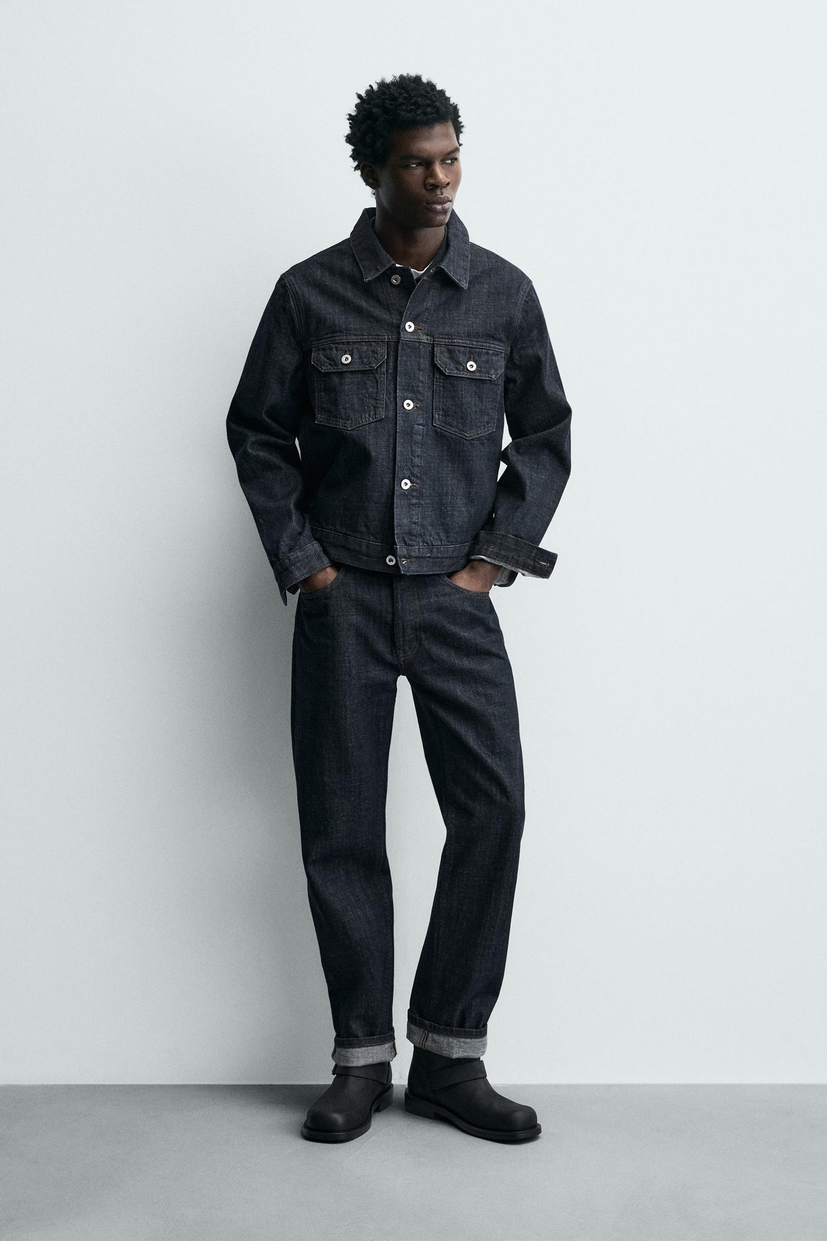 Lederstiefel mit Schnallen