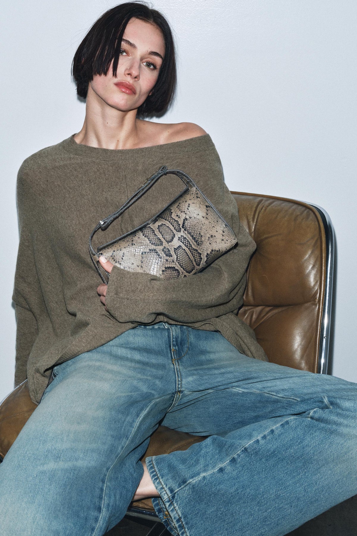 HANDTASCHE AUS LEDER MIT TIERMUSTER