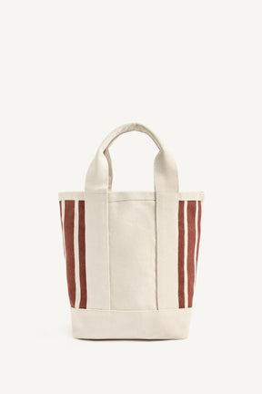 Übergroßer Wollmantel