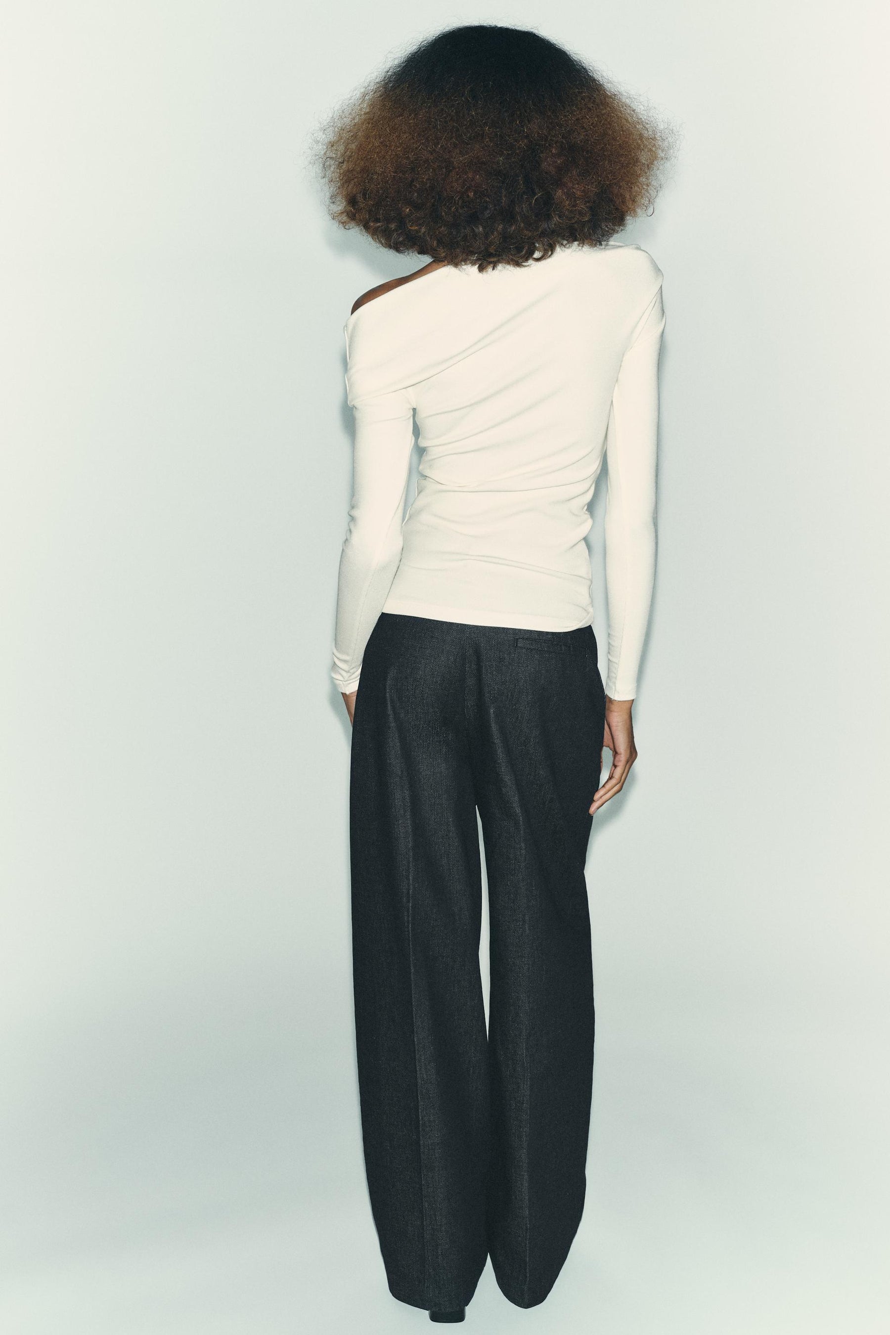 ASYMMETRISCHES WEICHES HEMD