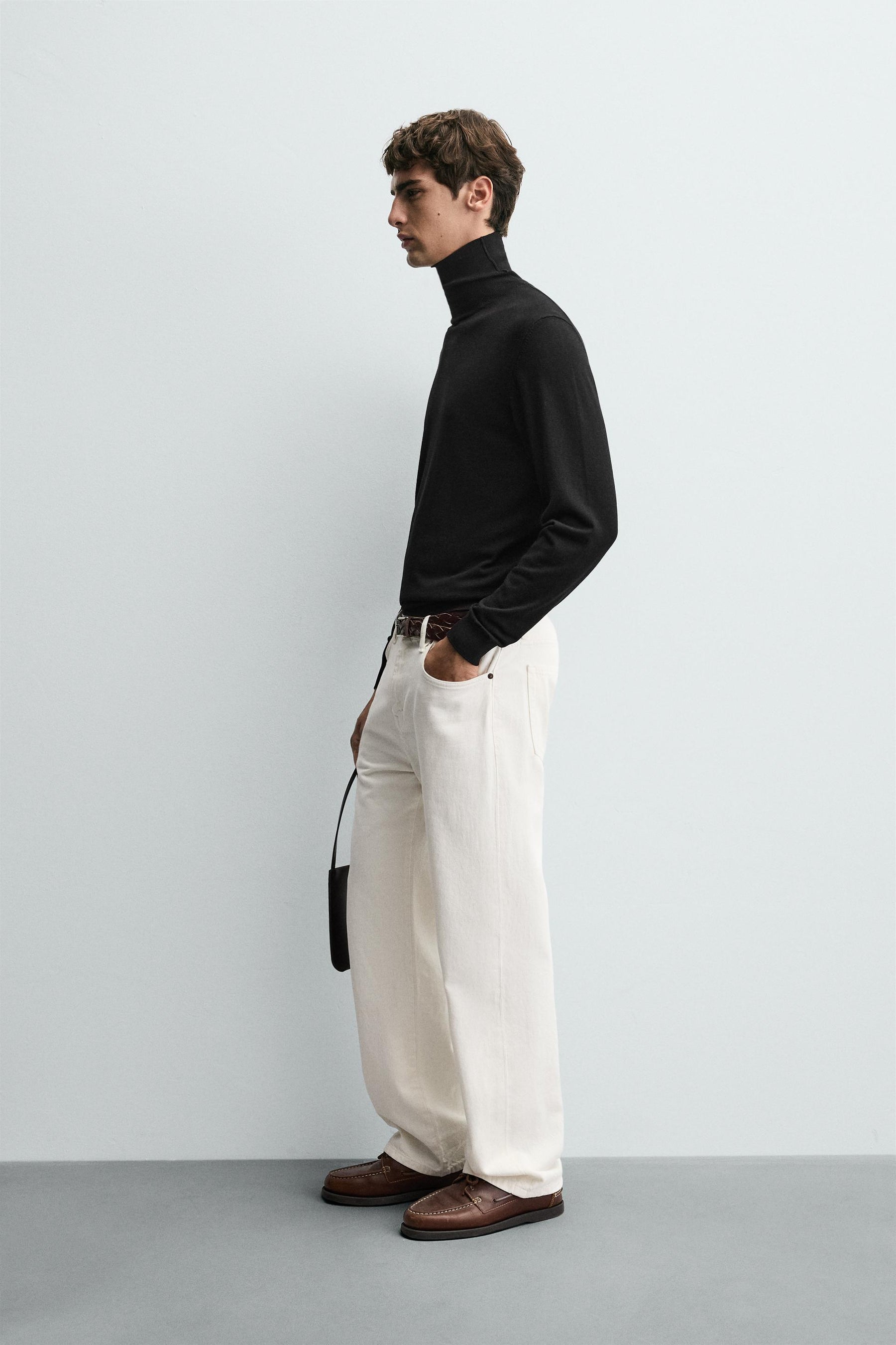 BASIC HIGH NECK SWEATER - Image 4