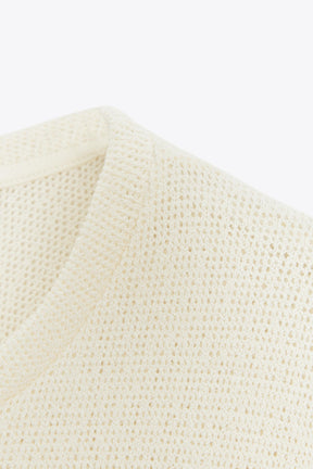 Strickpullover mit Cut-Outs