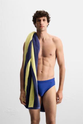 Badeshorts zum Hineinschlüpfen