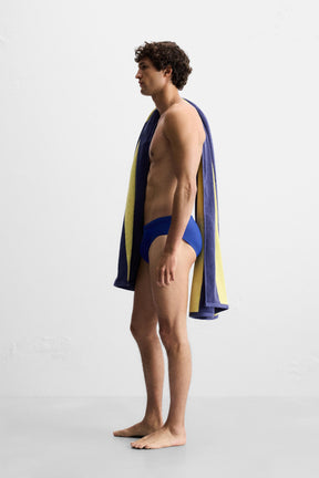 Badeshorts zum Hineinschlüpfen