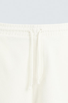 TEXTURE JOGGER BERMUDA SHORTS - Image 8