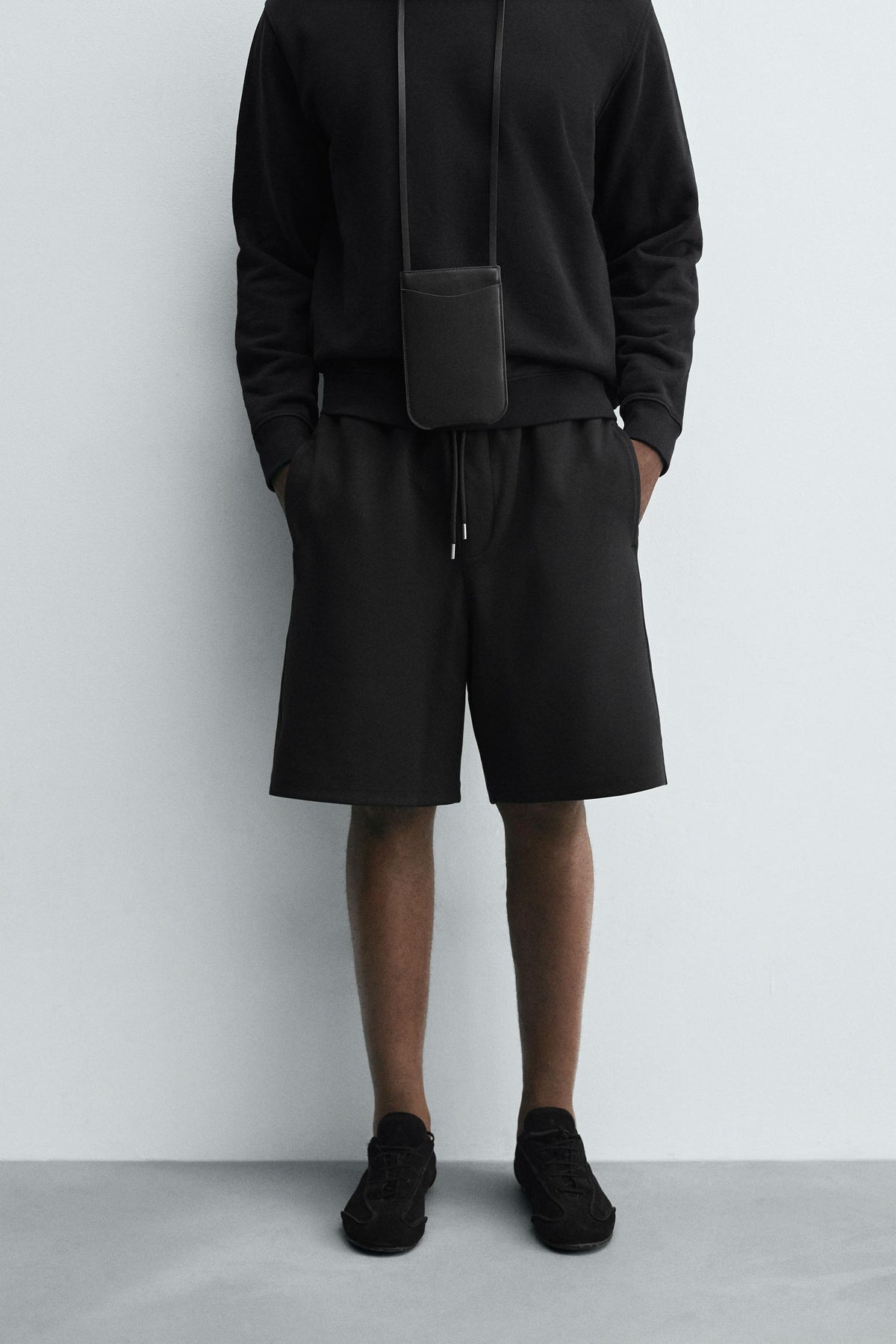 INTERLOCK BERMUDA SHORTS WITH LABEL - Image 2