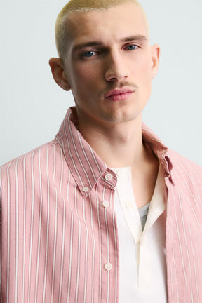 Lässiges Streifenhemd