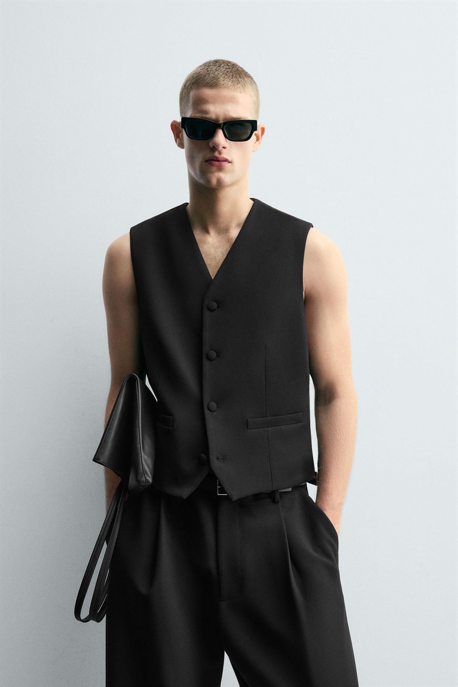 TEXTURED WAISTCOAT WITH POCKETS - Image 2