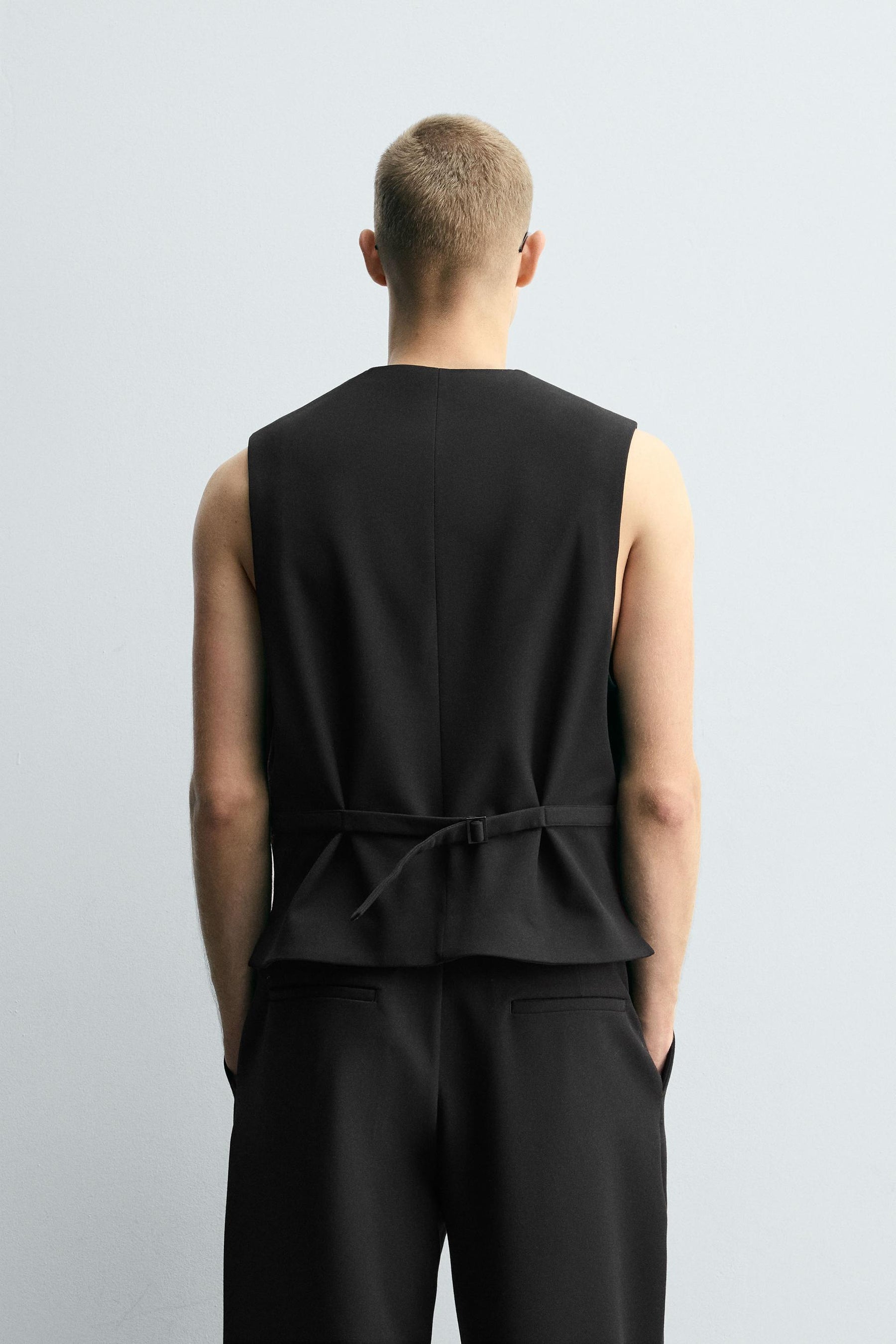 TEXTURED WAISTCOAT WITH POCKETS - Image 3