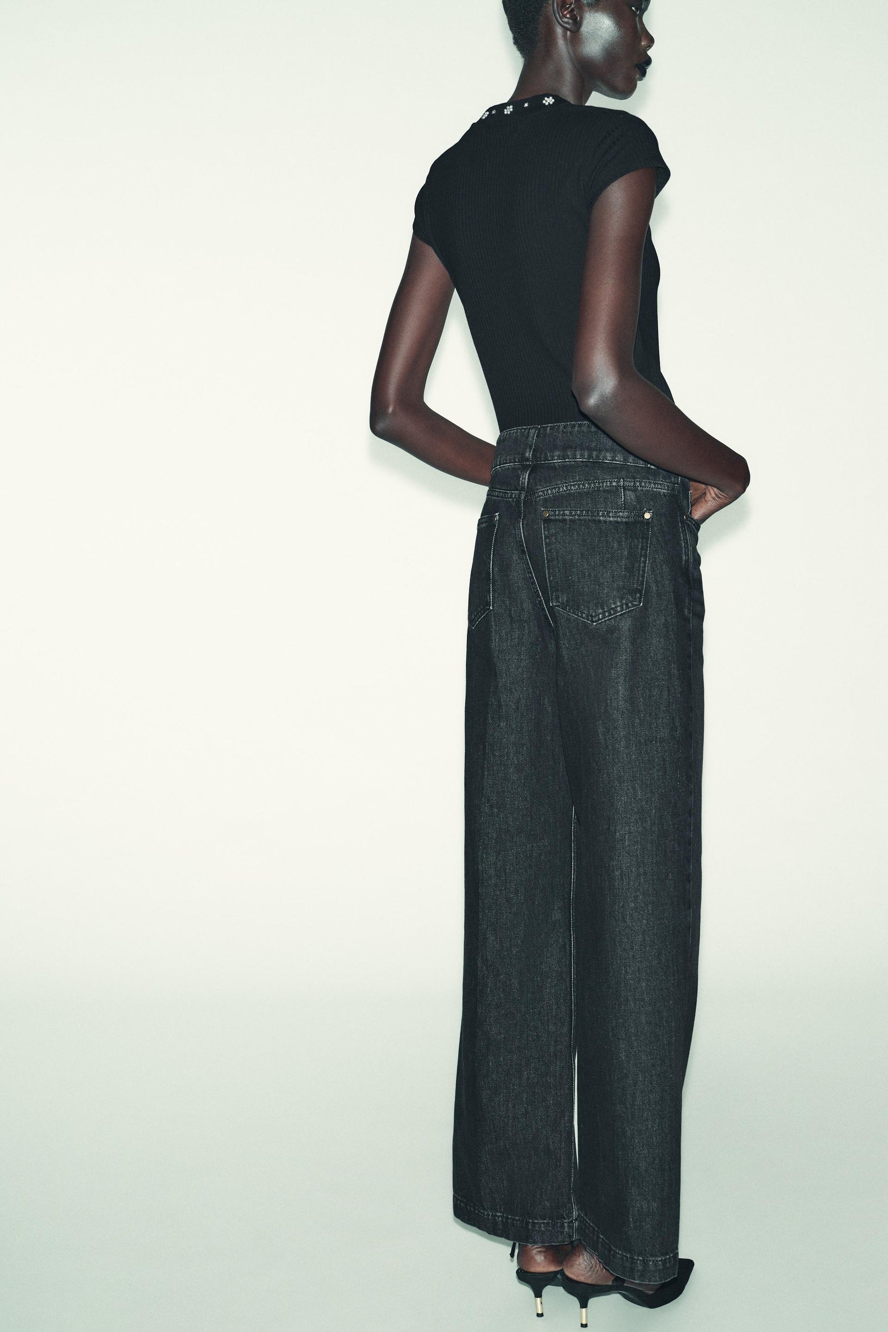 T-Shirt mit Kunstperlen