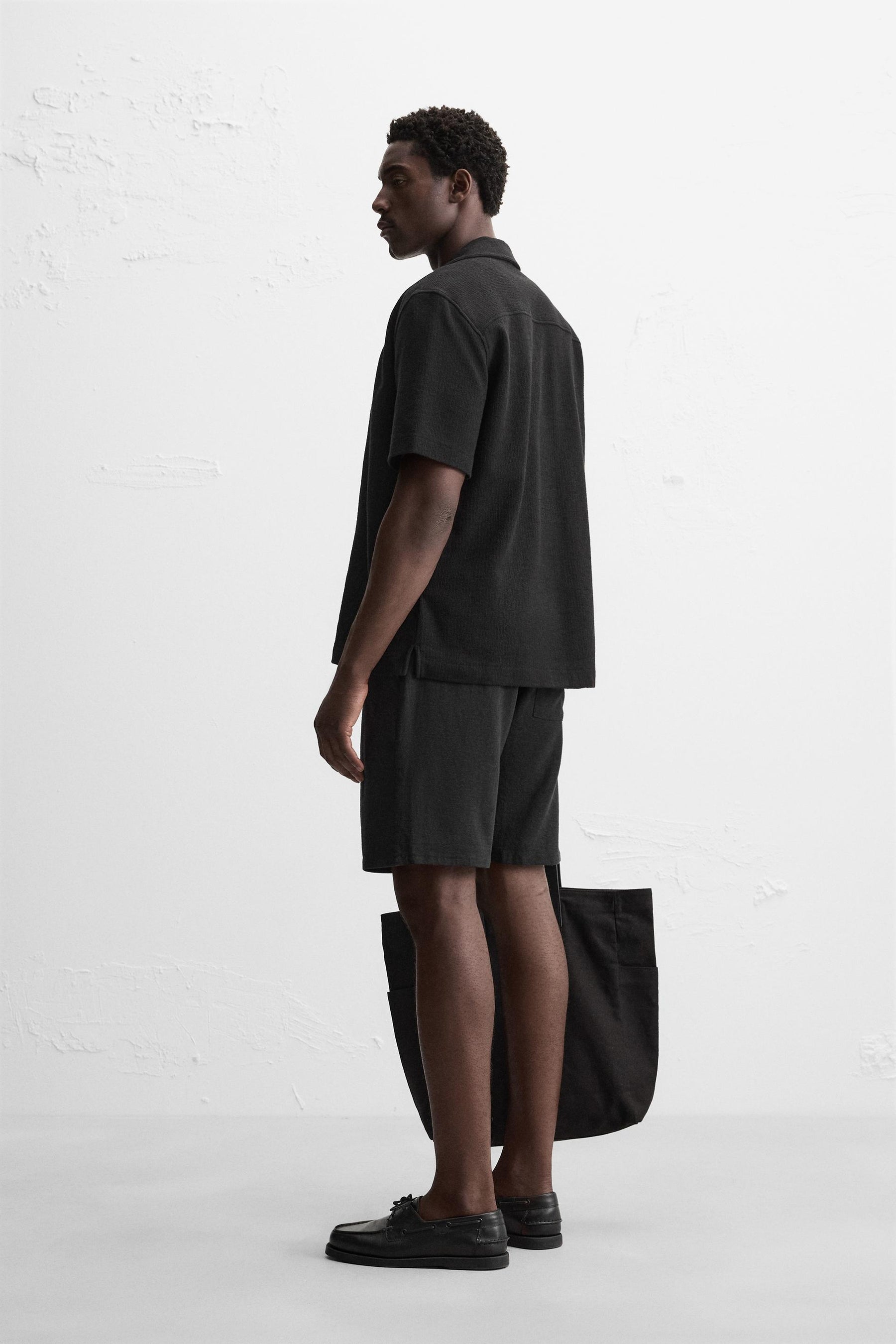 LINEN - VISCOSE BERMUDA SHORTS - Image 4