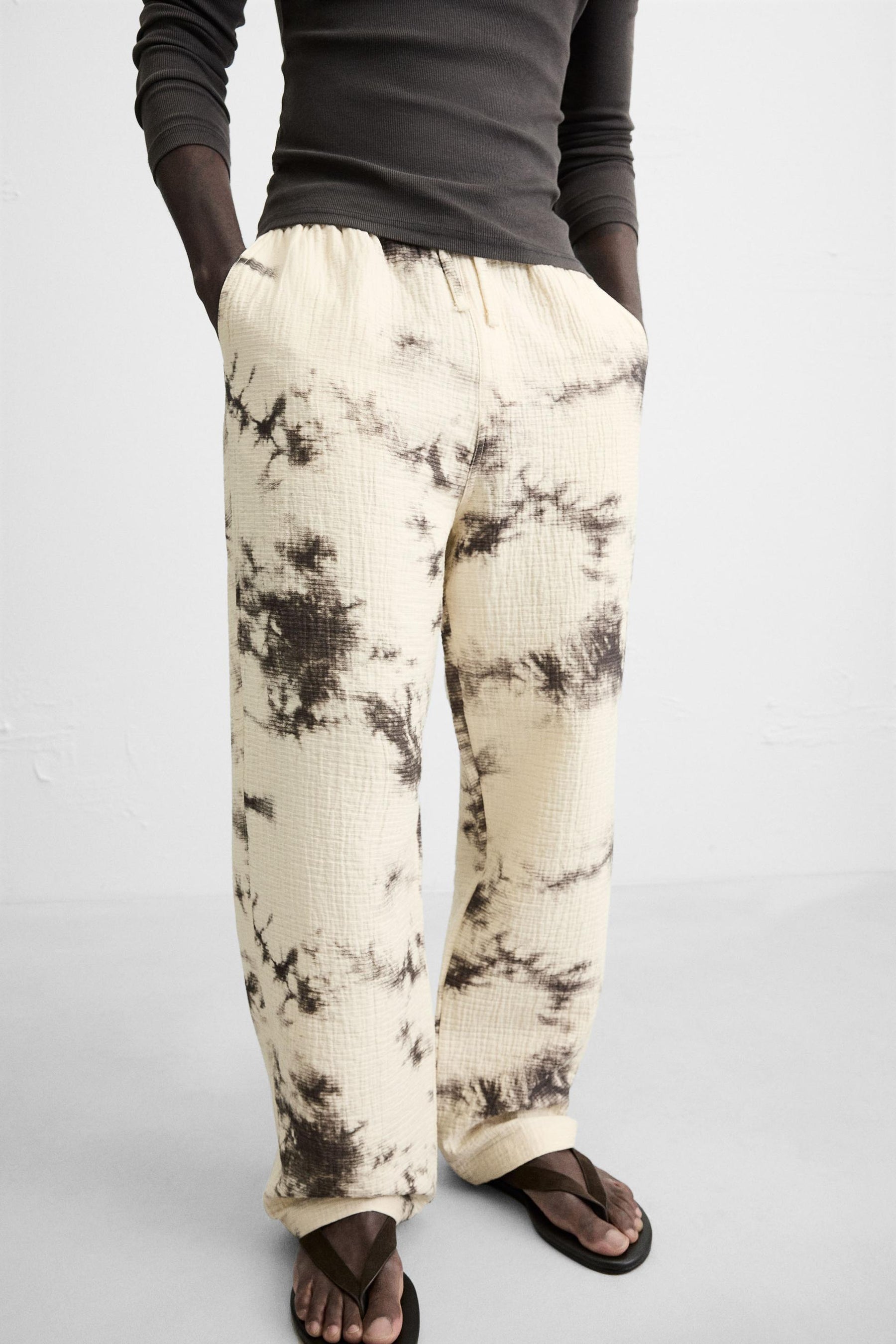 TIE DYE PRINTED TEXTURED TROUSERS - Image 6