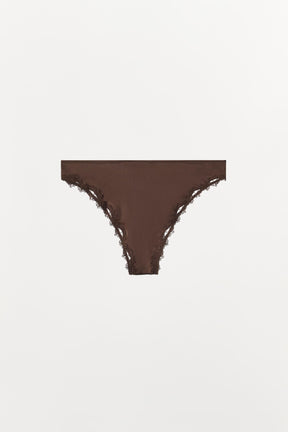 Slips aus Satinspitze