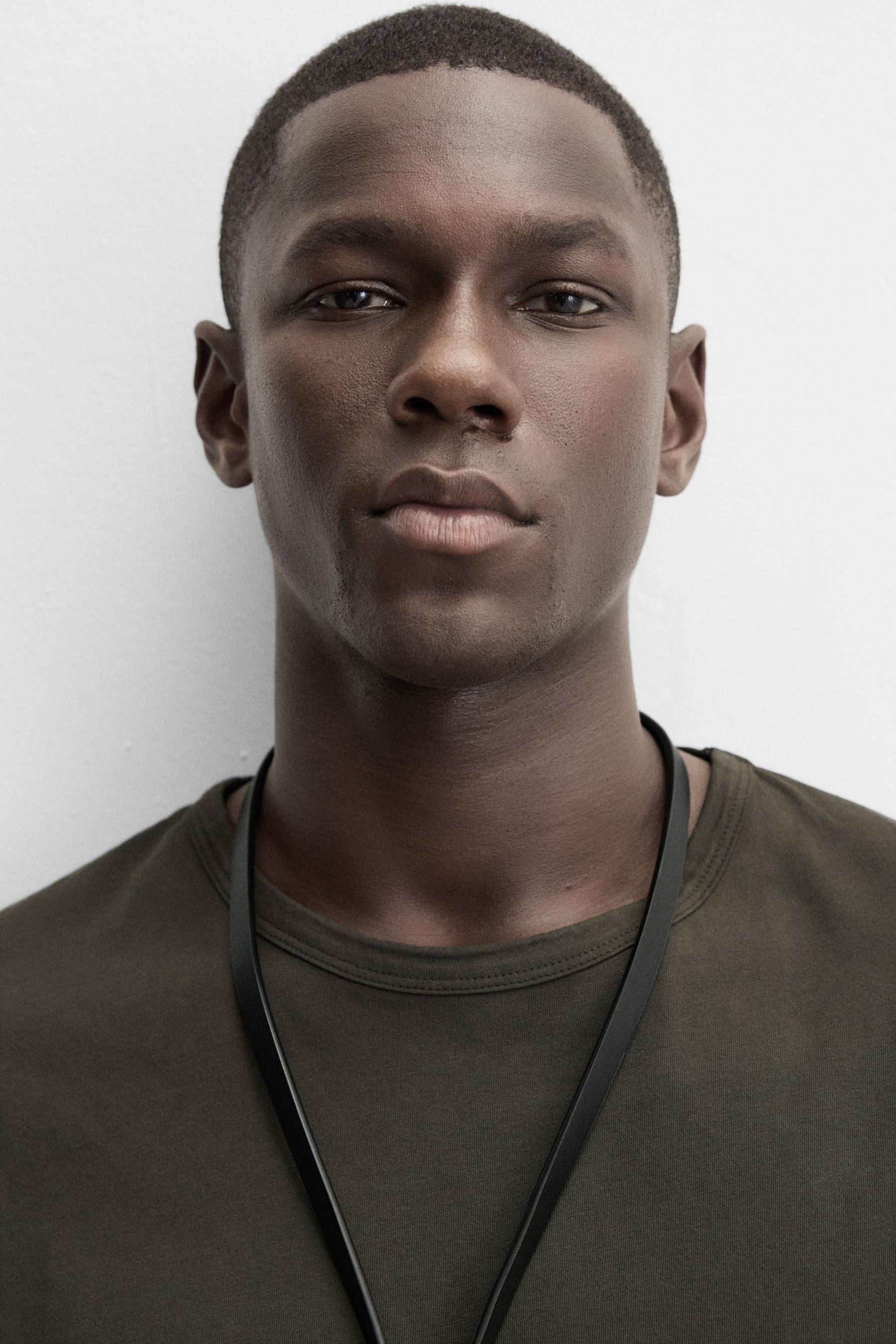 BASIC LIGHTWEIGHT T-SHIRT - Image 5