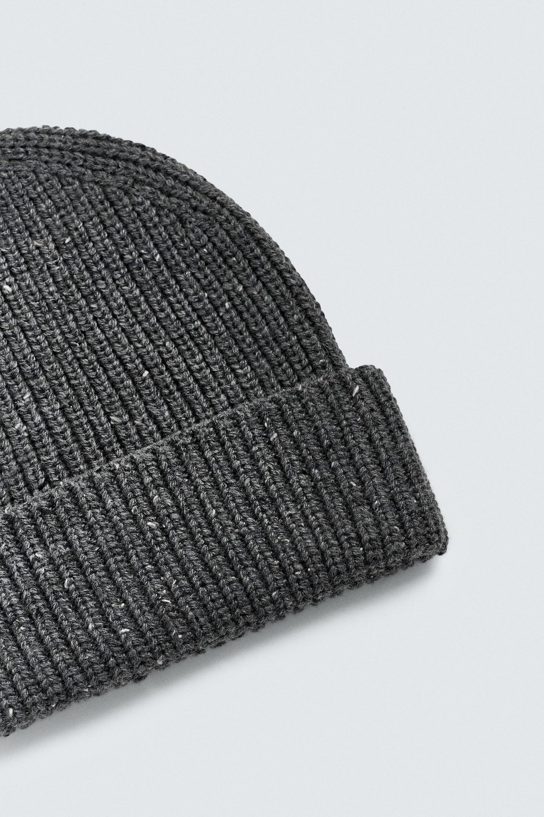 TEXTURED KNIT HAT WITH BOBBLE DETAIL - Image 3