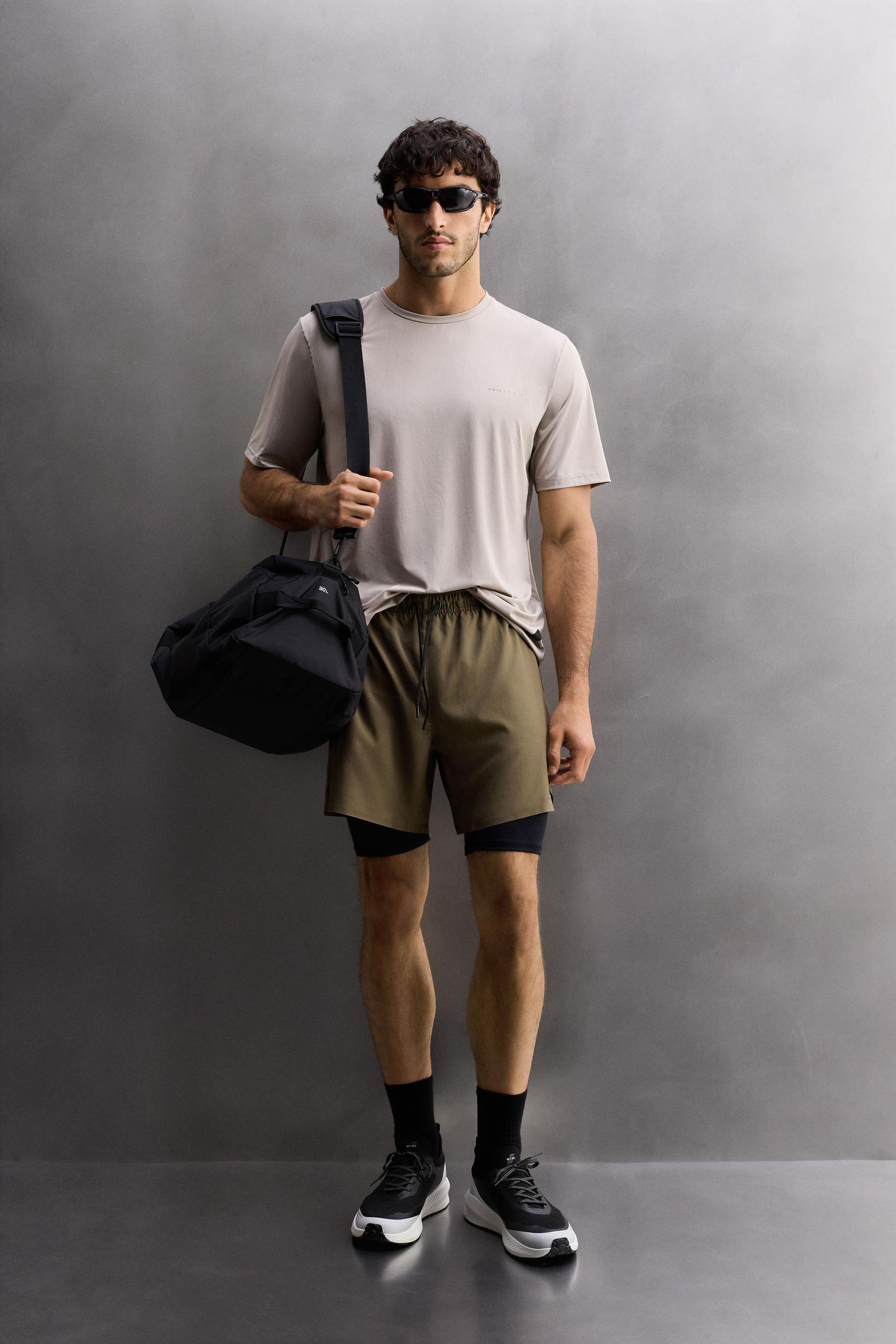 2-IN-1 TRAINING SHORTS - Image 1