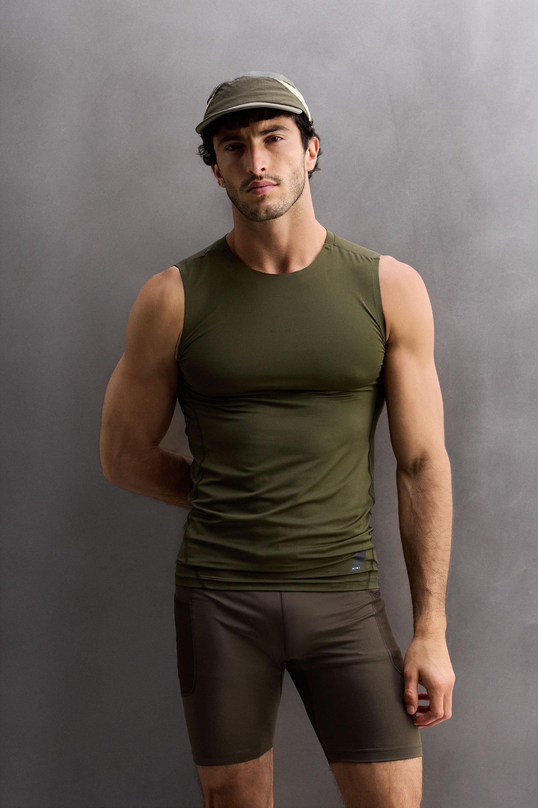 COMPRESSION TANK TOP - Image 2