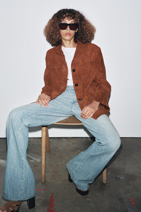 Limitierte Auflage aus übergroßem Wildleder