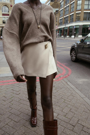 Weicher Strickpullover mit V-Ausschnitt