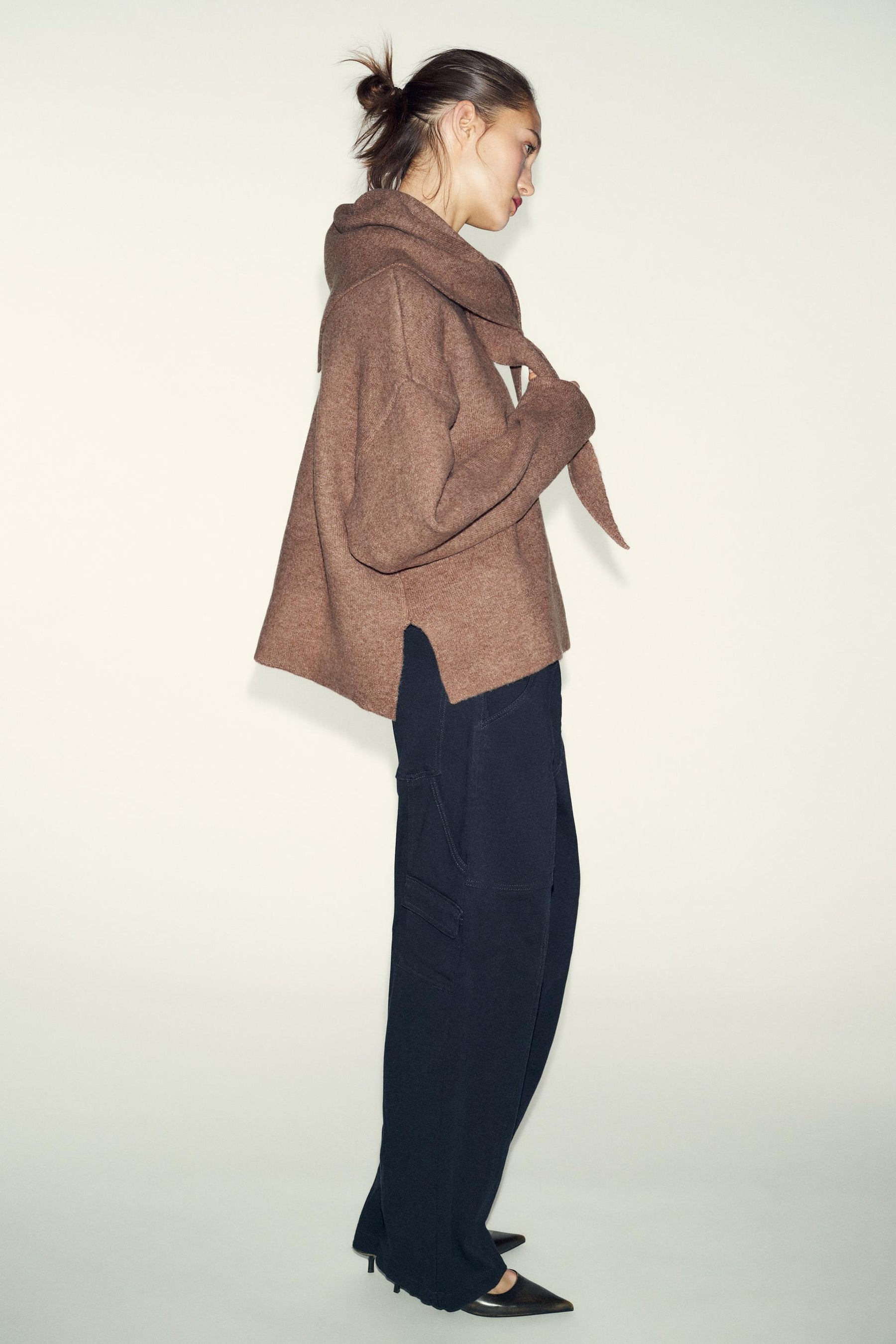 Strickpullover mit Schal