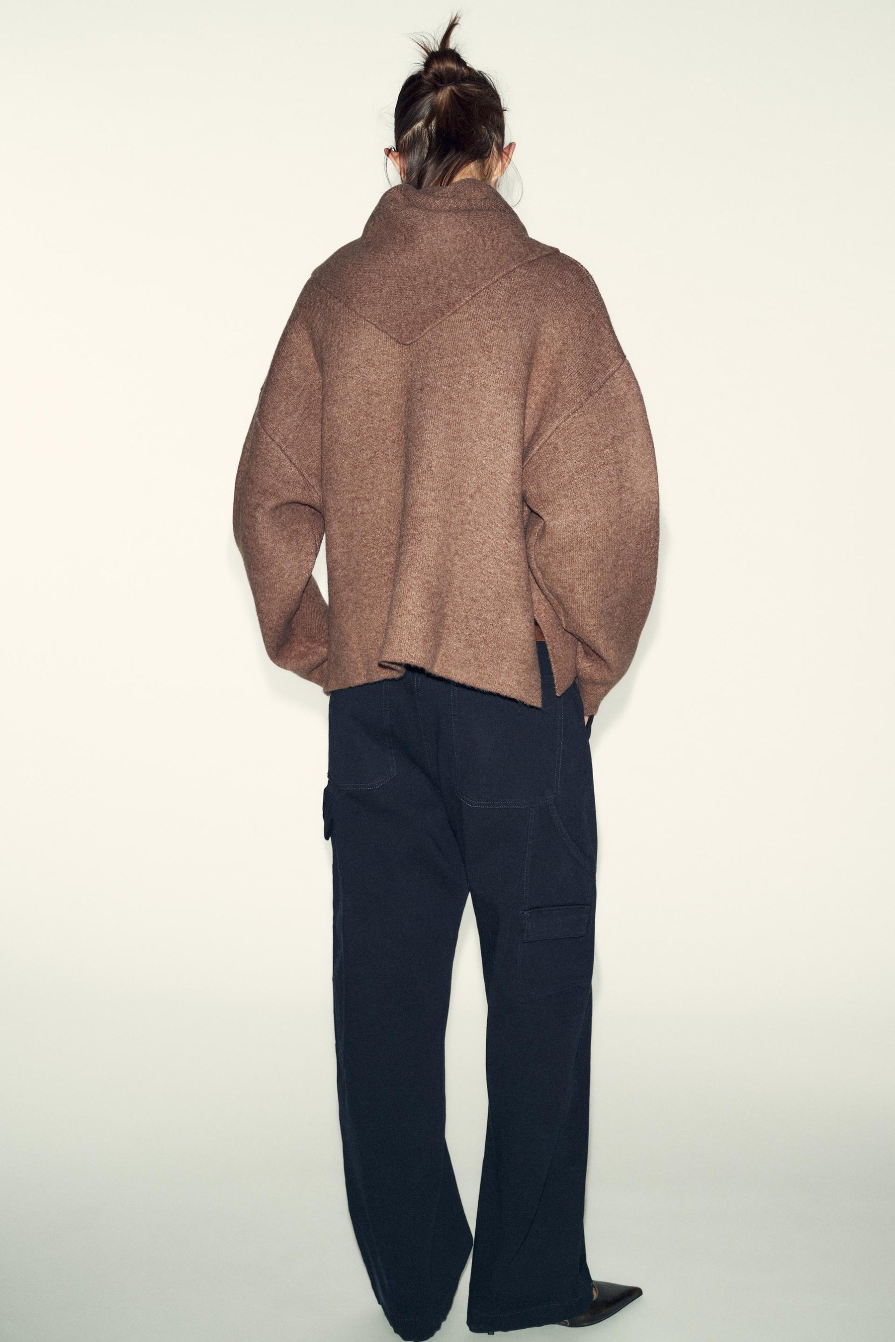 Strickpullover mit Schal