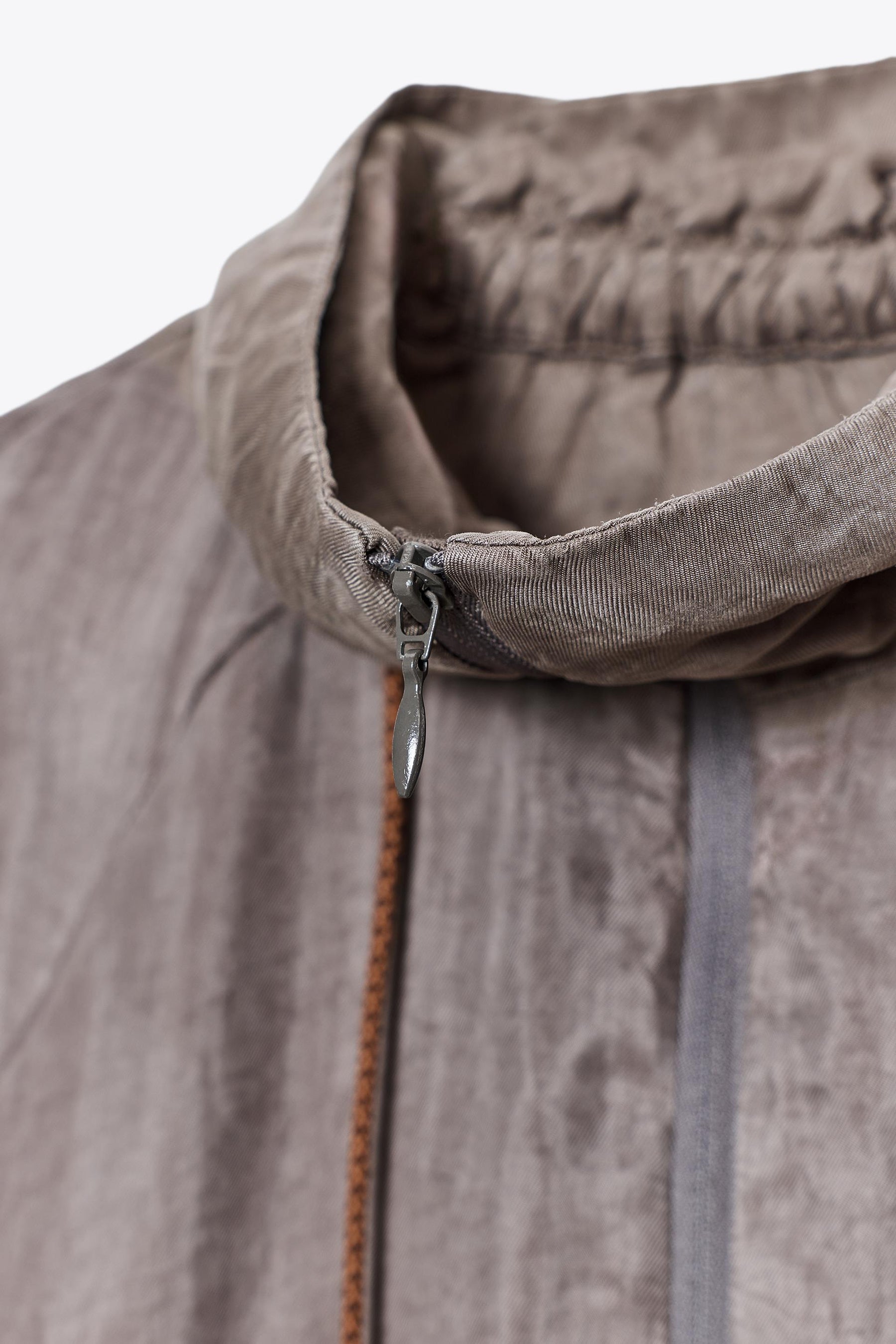 Fließende Bomberjacke