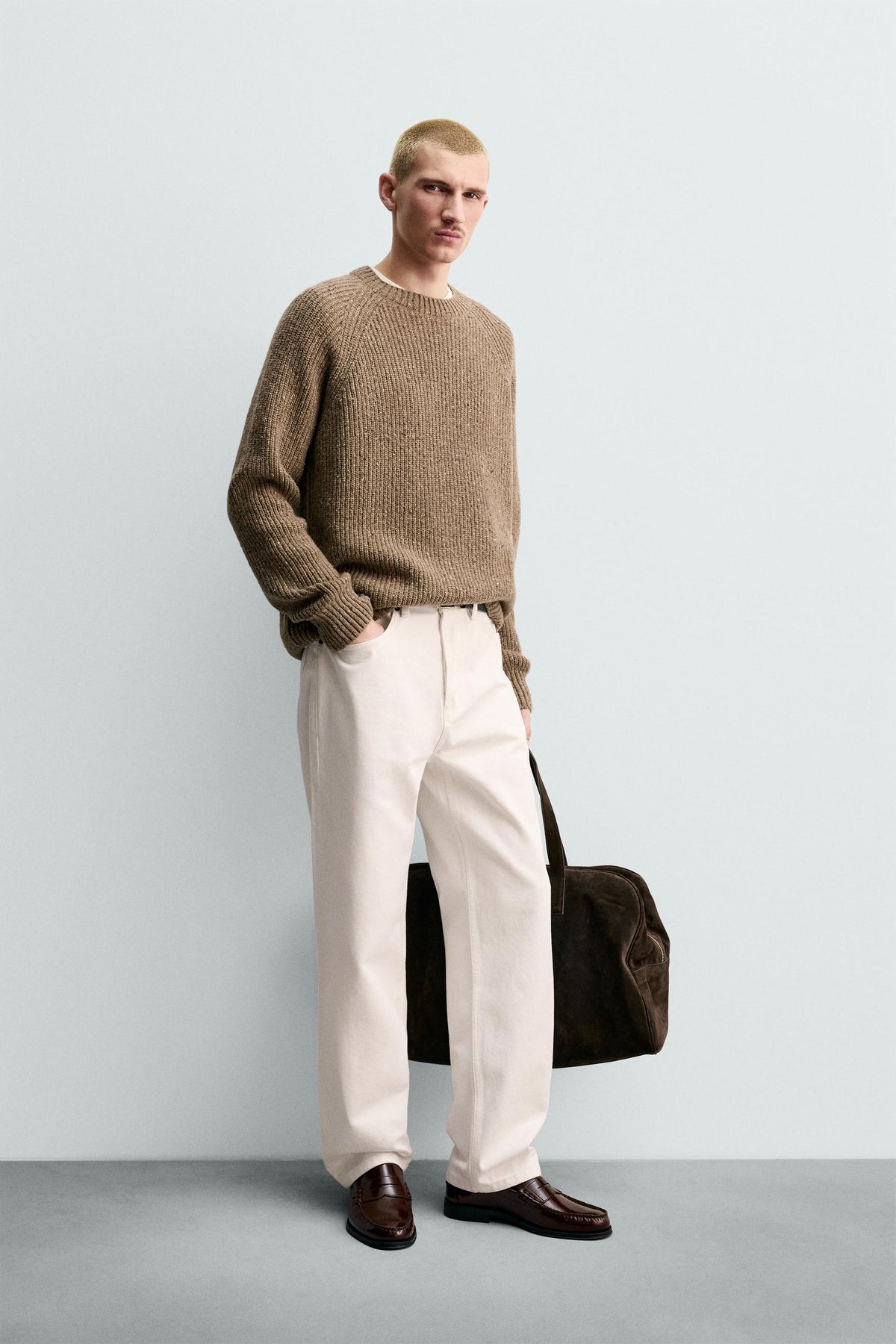 Strickpullover mit Knöpfen