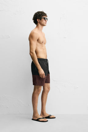 COLOUR BLOCK LONG SWIMMING TRUNKS - Image 4