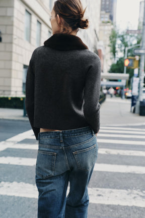 Cardigan mit Kunstpelzrevers