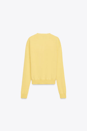 KASCHMIR-STRICKJACKE MIT KNOPFVERSCHLUSS