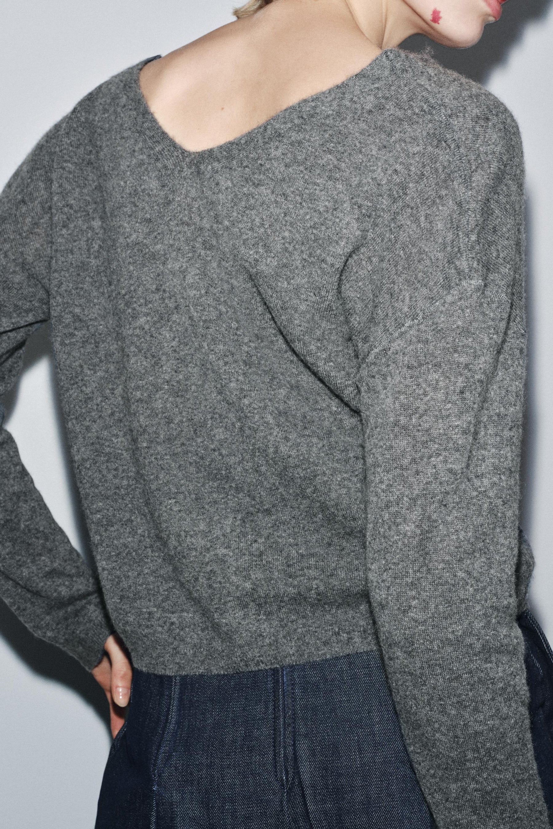 Cardigan aus Wolle und Kaschmir mit V-Ausschnitt