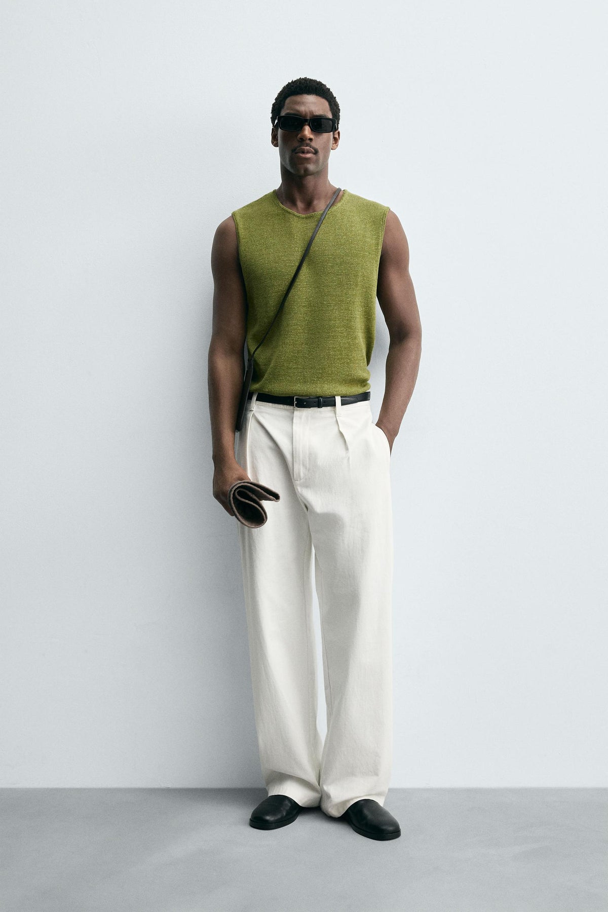 LINEN BLEND KNIT VEST - Image 1