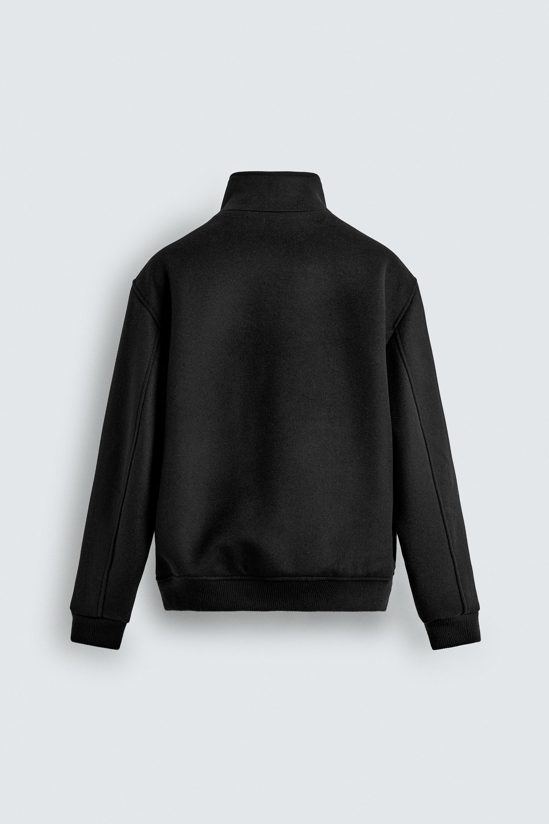 Normale Jacke mit Tasche