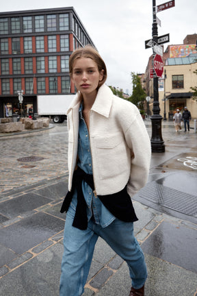 Bouclé-Jacke mit Taschen