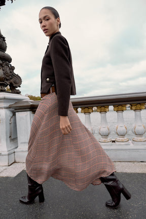 JACKE AUS WOLLMISCHUNG MIT HALSSCHNELL