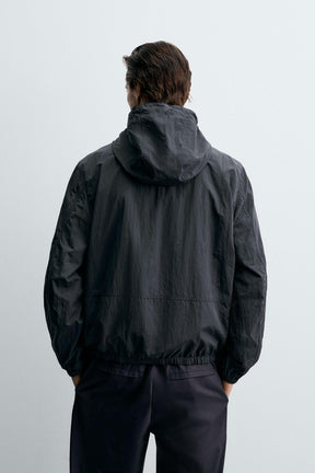 LIGHTWEIGHT WATER-REPELLENT TECHNICAL JACKET - Image 3