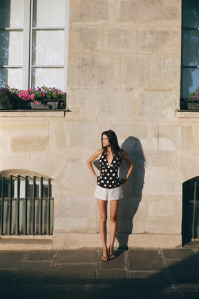 Gepunktete Mini-Shorts