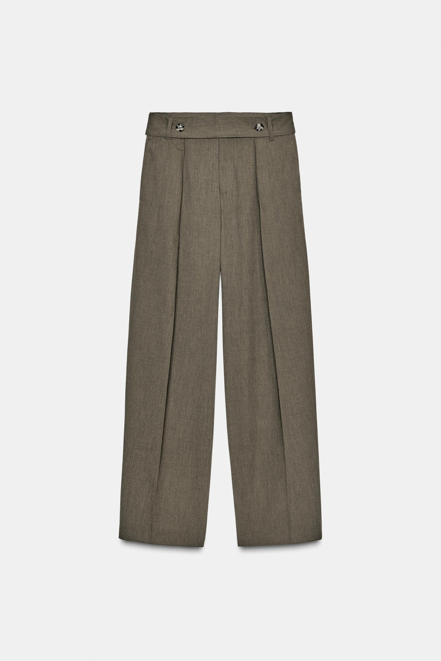 Plissierte Hose mit Gürtel