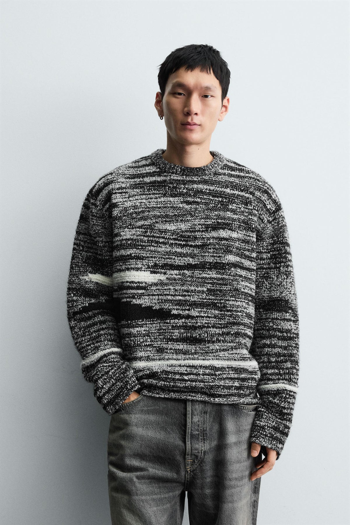 BOUCLÉ TEXTURED JUMPER - Image 2