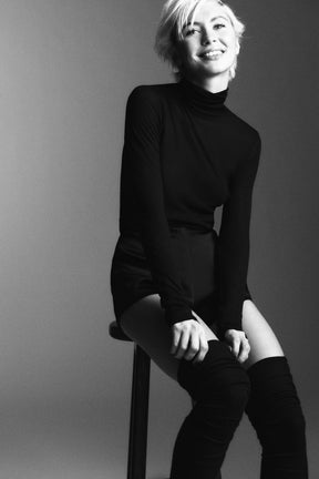 T-Shirt mit hohem Kragen