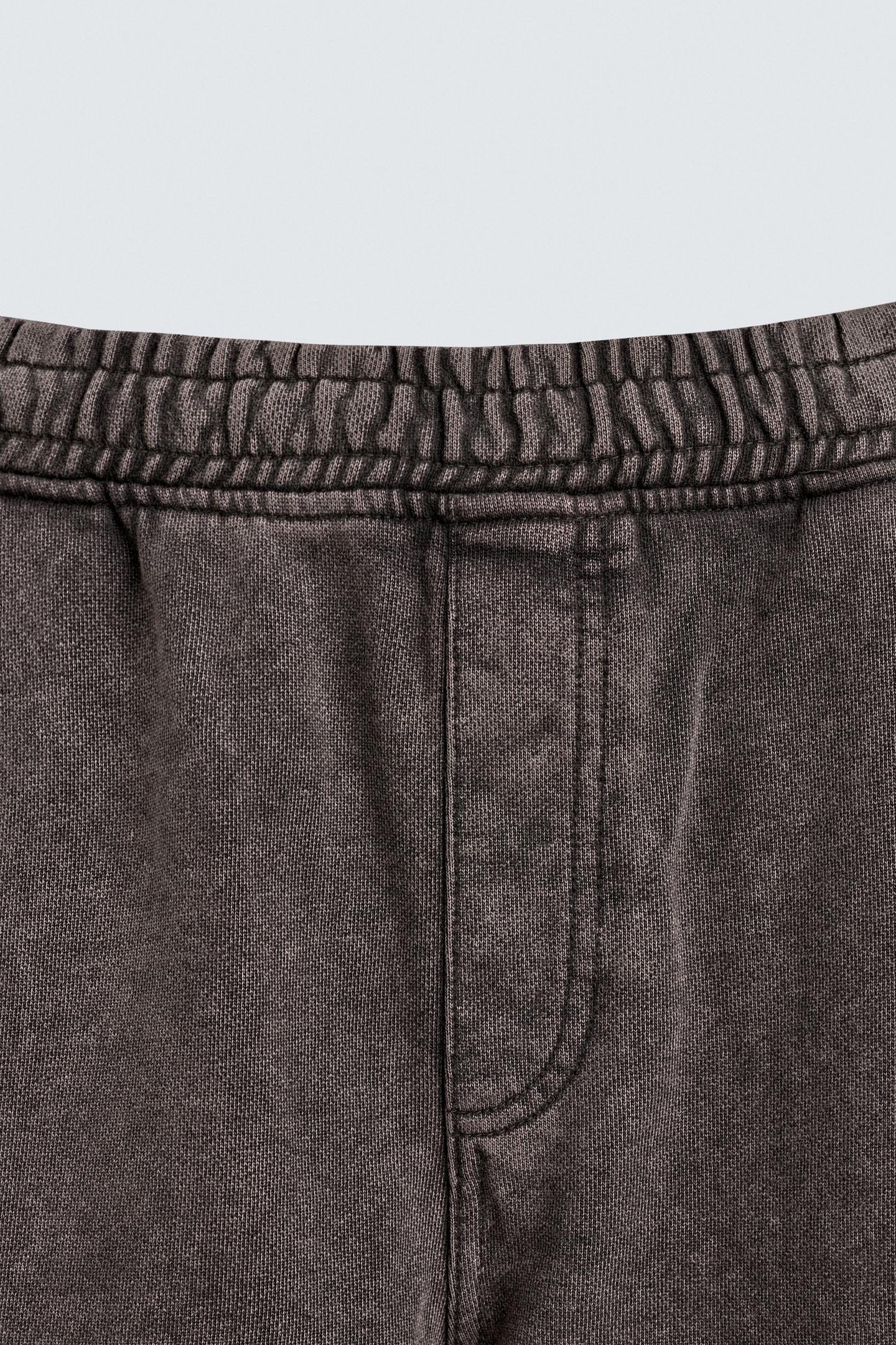 Gewaschene Jogginghosen