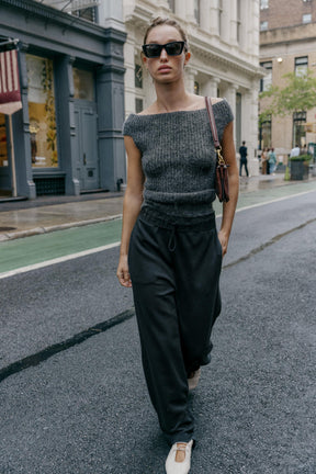 Kontrastgewaschene Hosen