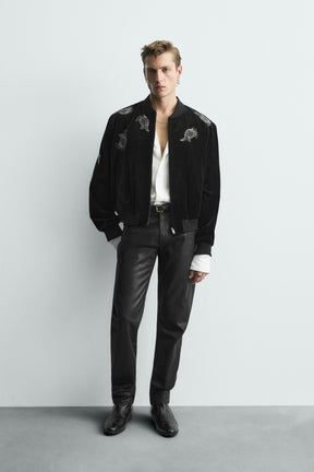 Bestickte Samtbomberjacke 