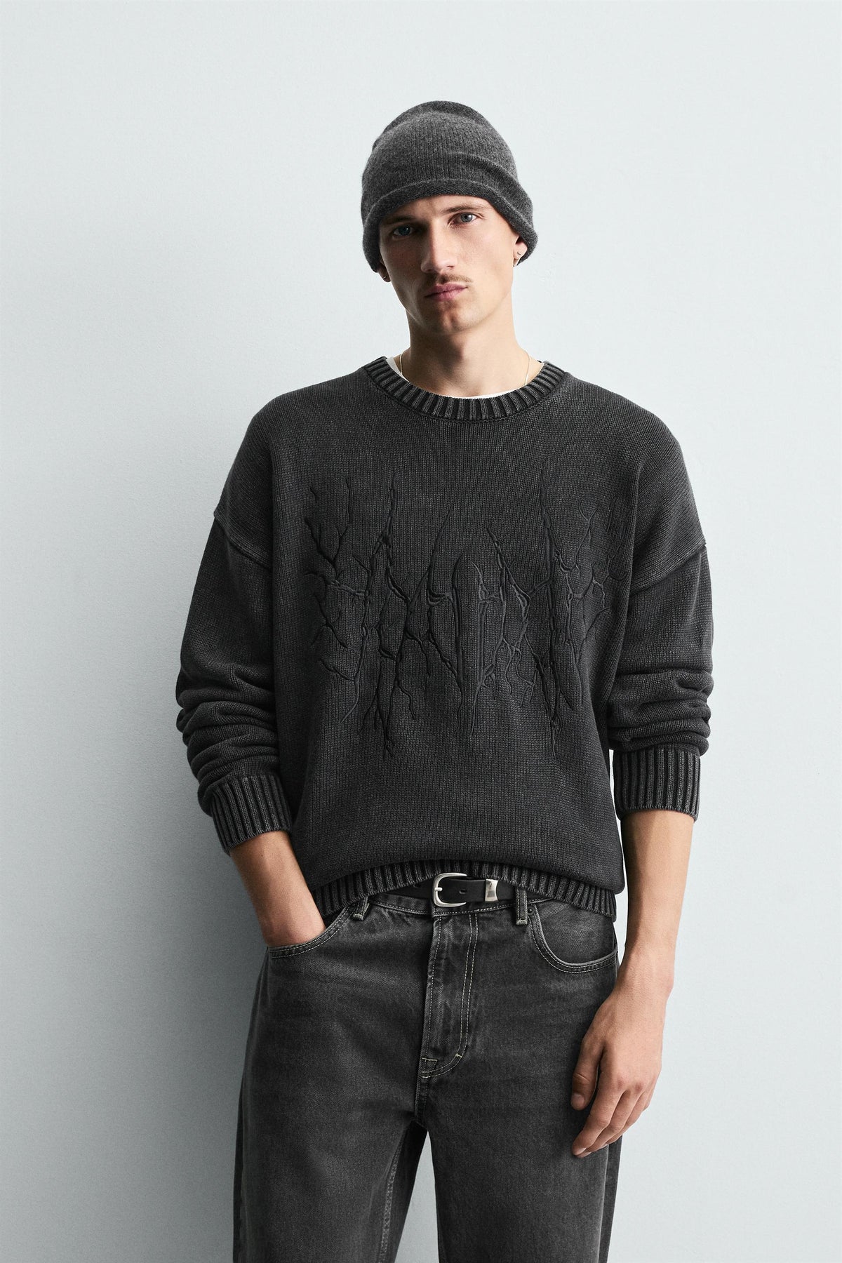 WASHED EMBROIDERED SWEATER - Image 2